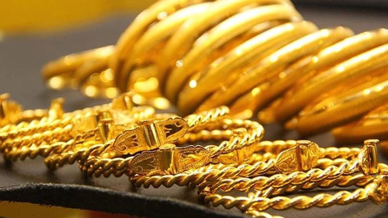 Commerzbank Ons Altın Fiyat Tahminini Düşürdü