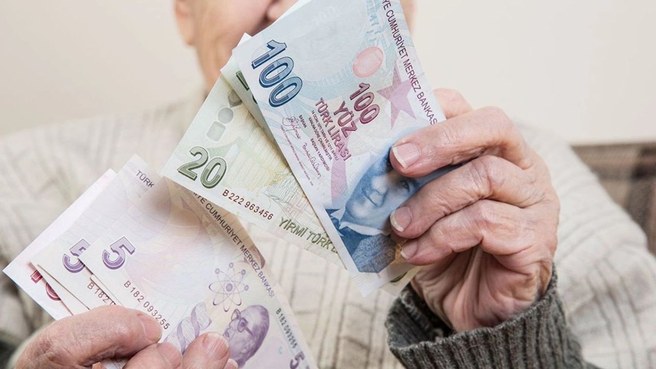 DenizBank EYT'lilere 10 Bin TL'ye Yakın Promosyon Veriyor