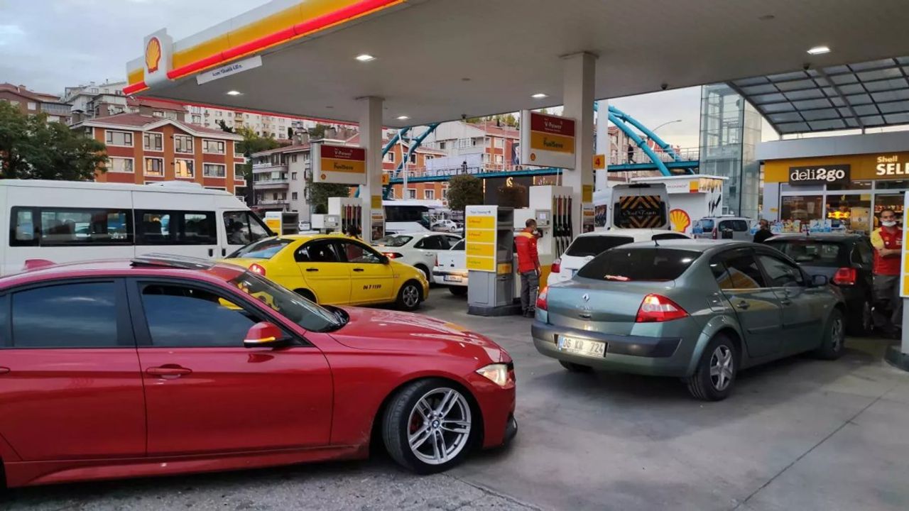 Doların Yükselişi Akaryakıt Fiyatlarını da Vurdu