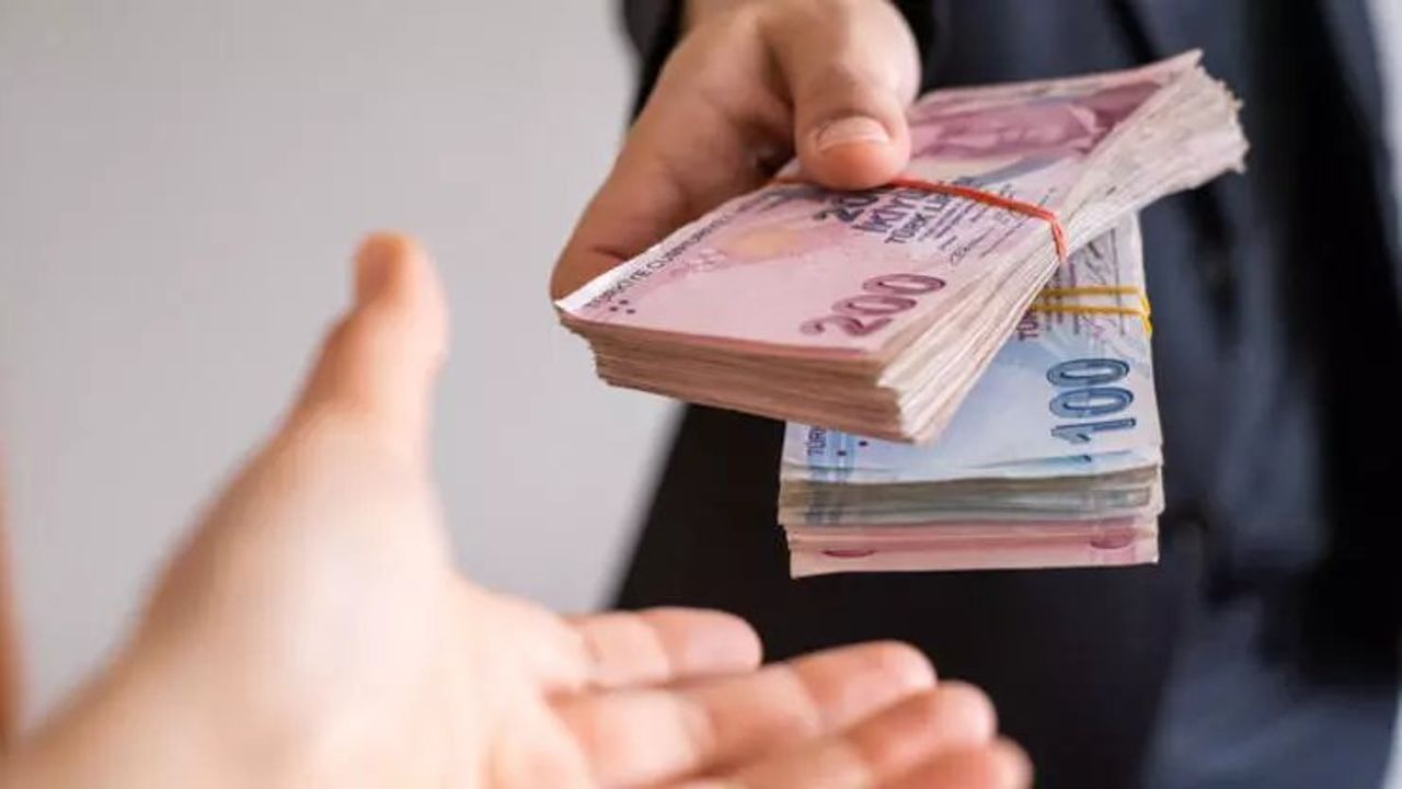 Cumhurbaşkanı'ndan Gençlere Bayram Harçlığı Müjdesi