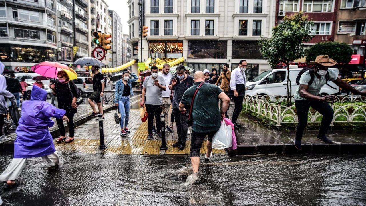 Meteoroloji'den Kuvvetli Yağış Uyarısı