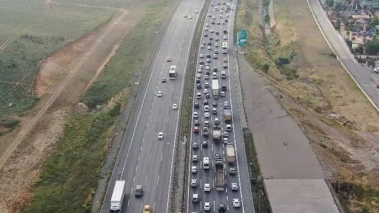 Kurban Bayramı Tatili Başladı: Hangi Yollar ve Köprülerde Yoğunluk Bekleniyor?