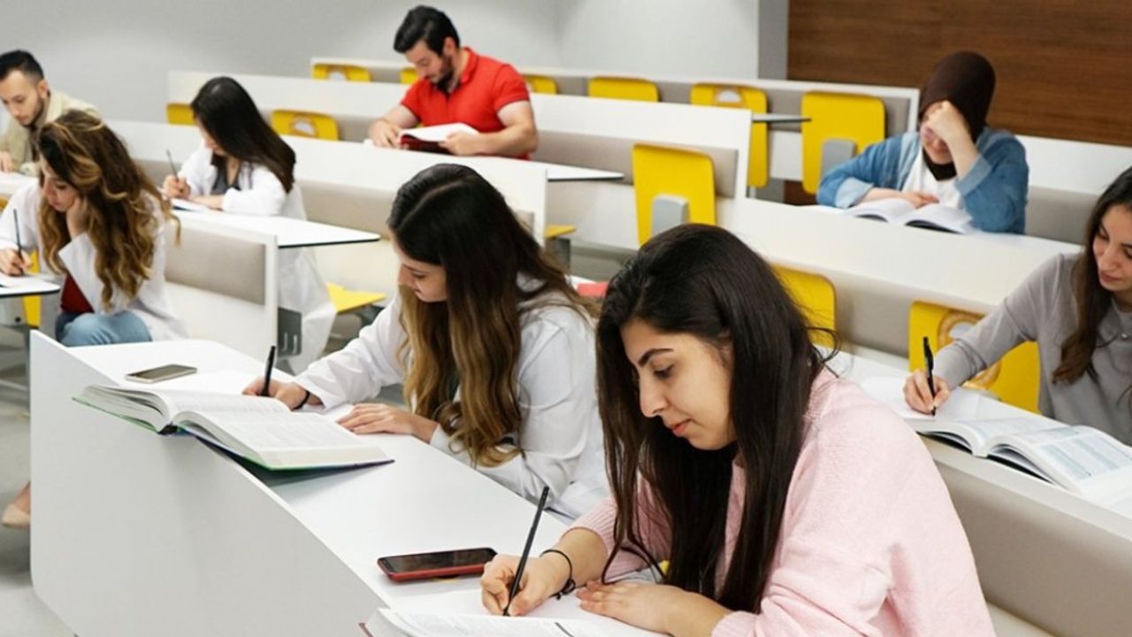 Öğrenci Yaz Tatili Kısaldı! 16 Haziran'da Tatil 1 Ağustos'ta Okula Dönüş!