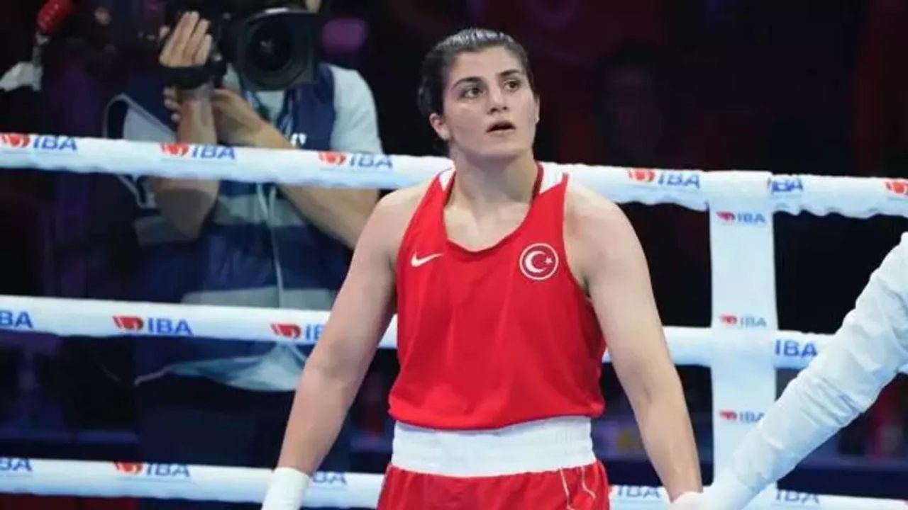 Polonya'da düzenlenen Avrupa Oyunları'nda milli boksör Busenaz Sürmeneli son 16 turuna yükseldi