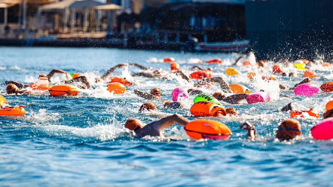 Megisti Kaş Swim Race'te Türk ve Yunan sporcular dostluk için yarıştı