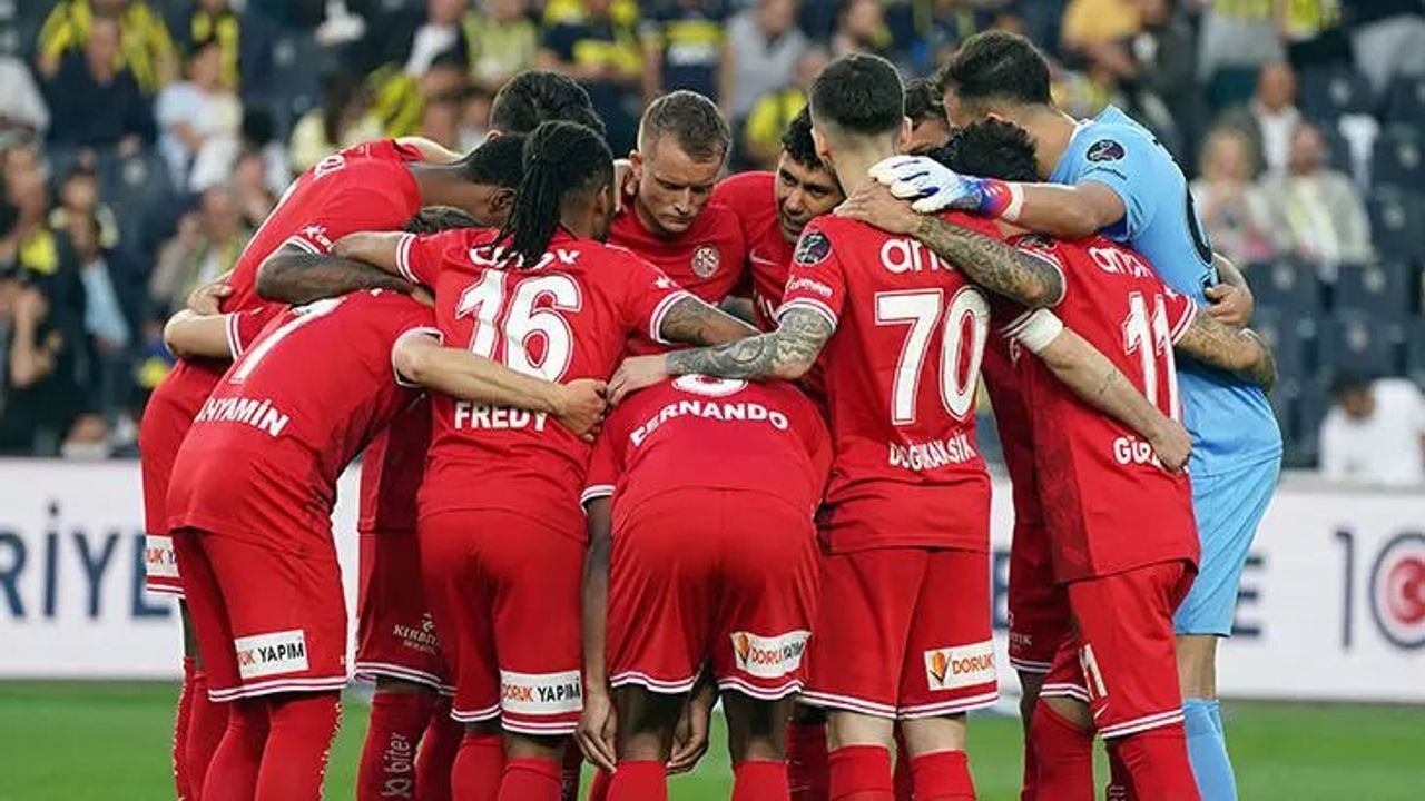 Antalyaspor'da Kiralık Futbolcuların Sözleşmeleri Sona Erdi
