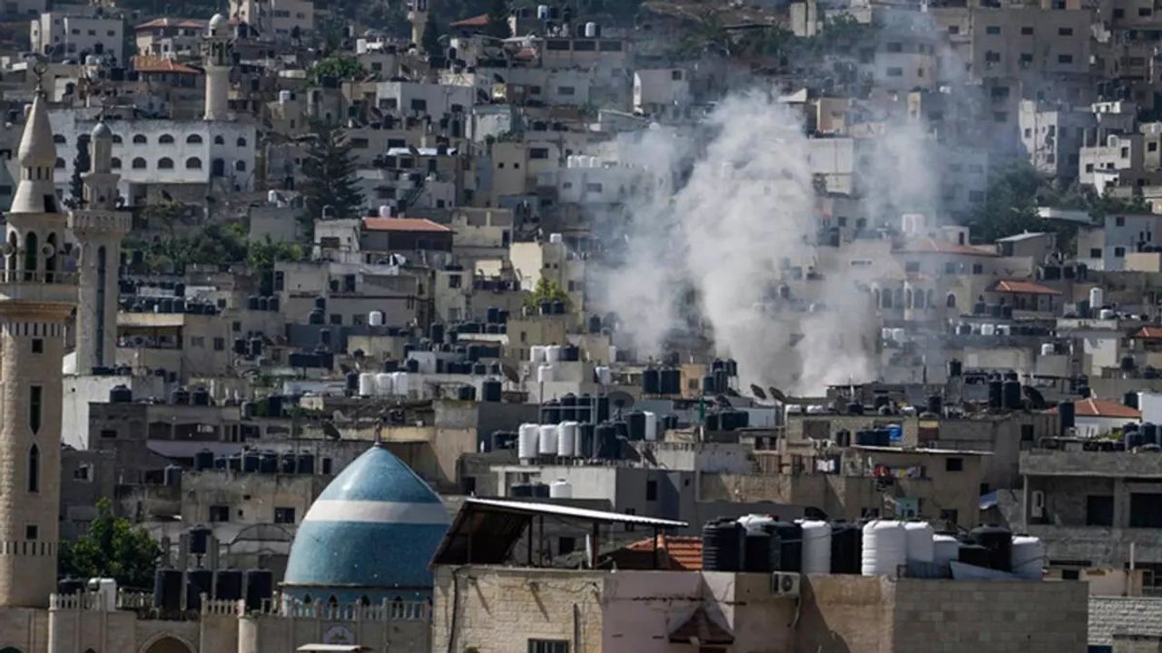 İsrail Güçleri Batı Şeria'nın Cenin Kentine Saldırdı