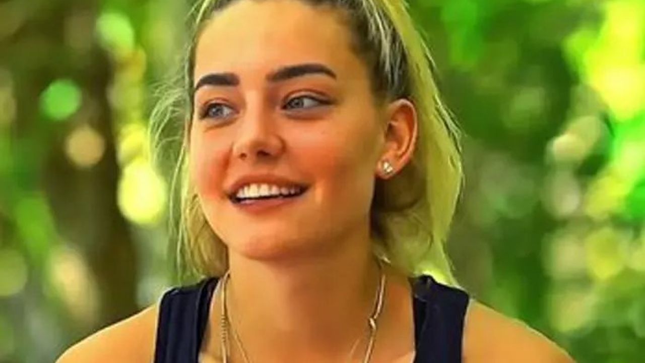 Survivor Aycan Yanaç'ın Tatil Pozları Beğeni Topladı