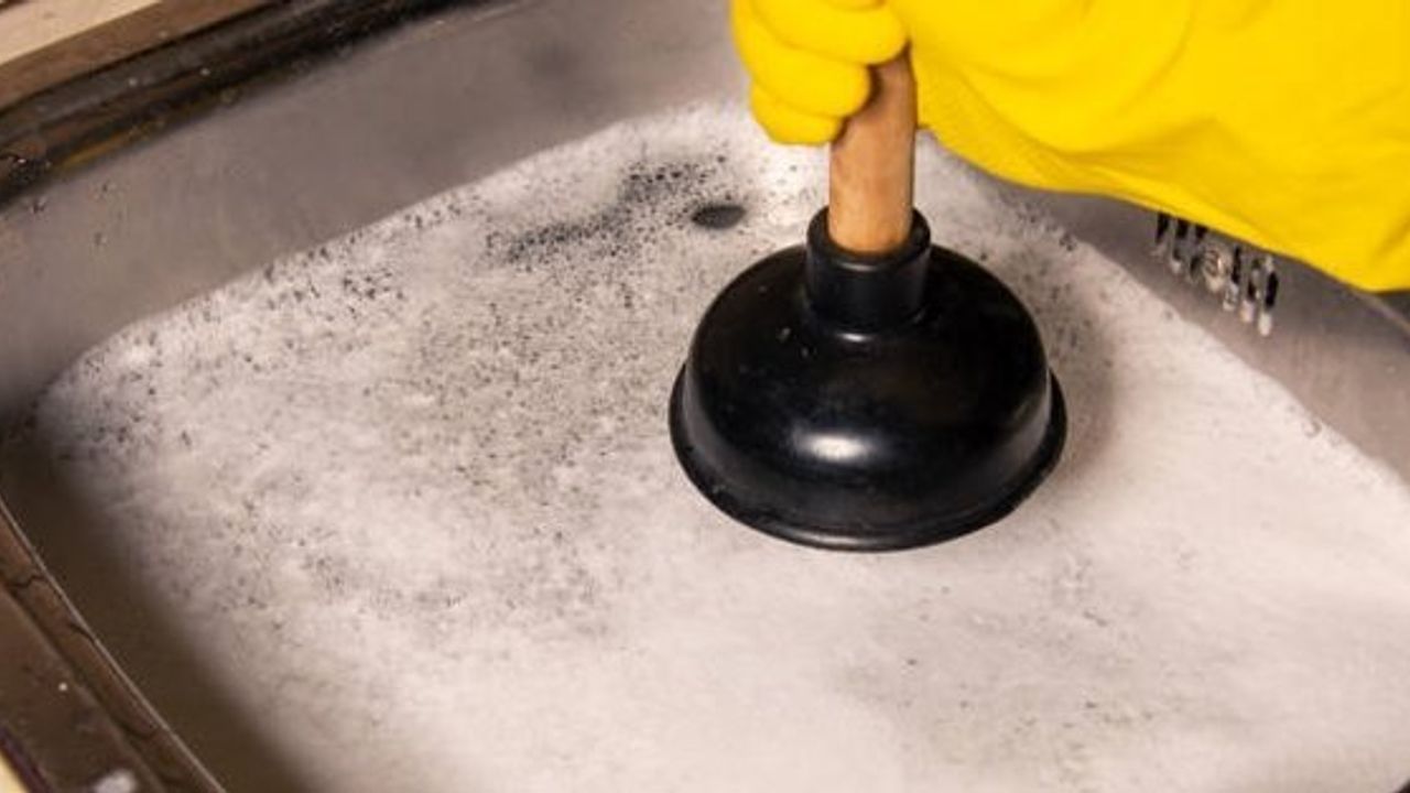 Lavabo Tıkanıklığını Açmanın Kolay Yolları