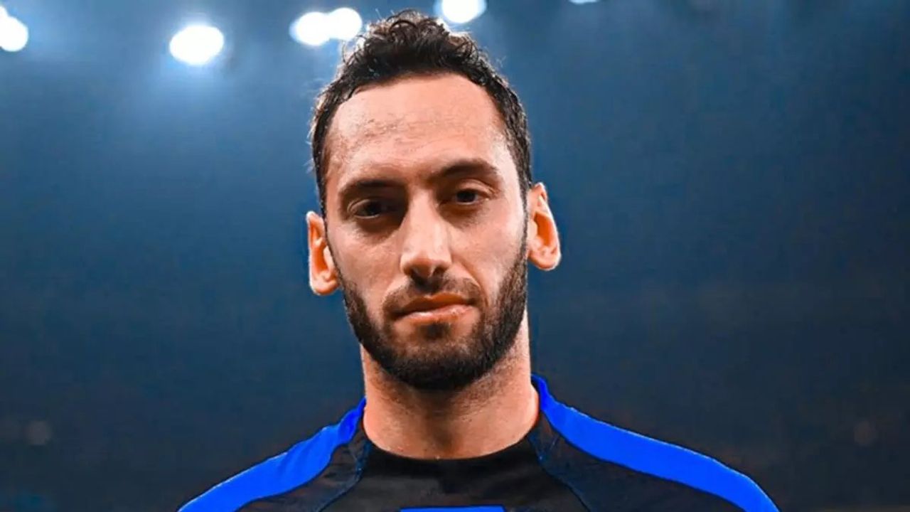 Hakan Çalhanoğlu'nun İnter ile Sözleşmesi Uzatıldı