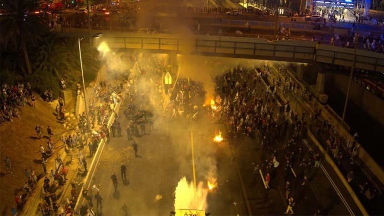 İsrail'de Tel Aviv Emniyet Müdürü Ami Eshed İstifa Etti, Ülke Genelinde Protestolar Başladı