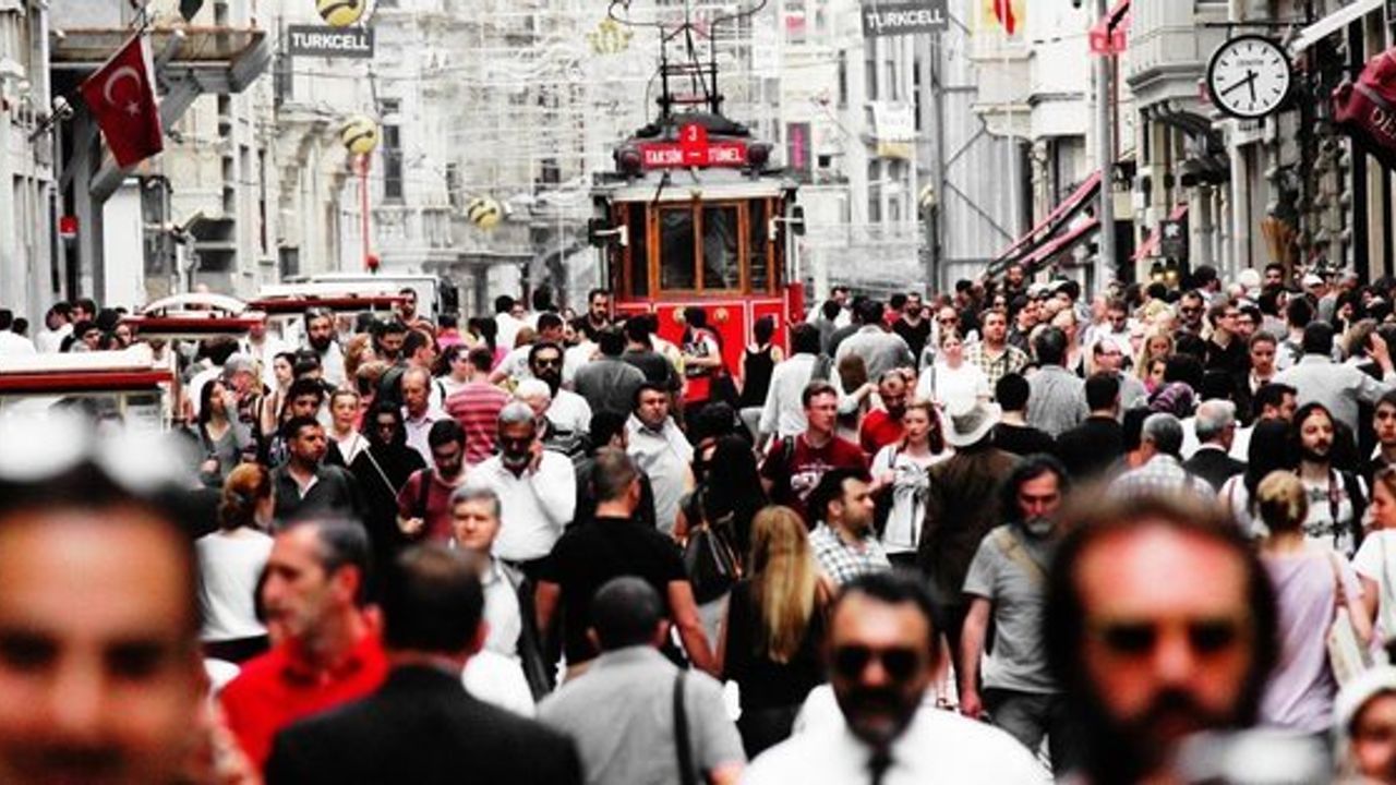 2022 Yılında Trafik Cezalarında Rekor Artış: İhlaller ve Cezalar