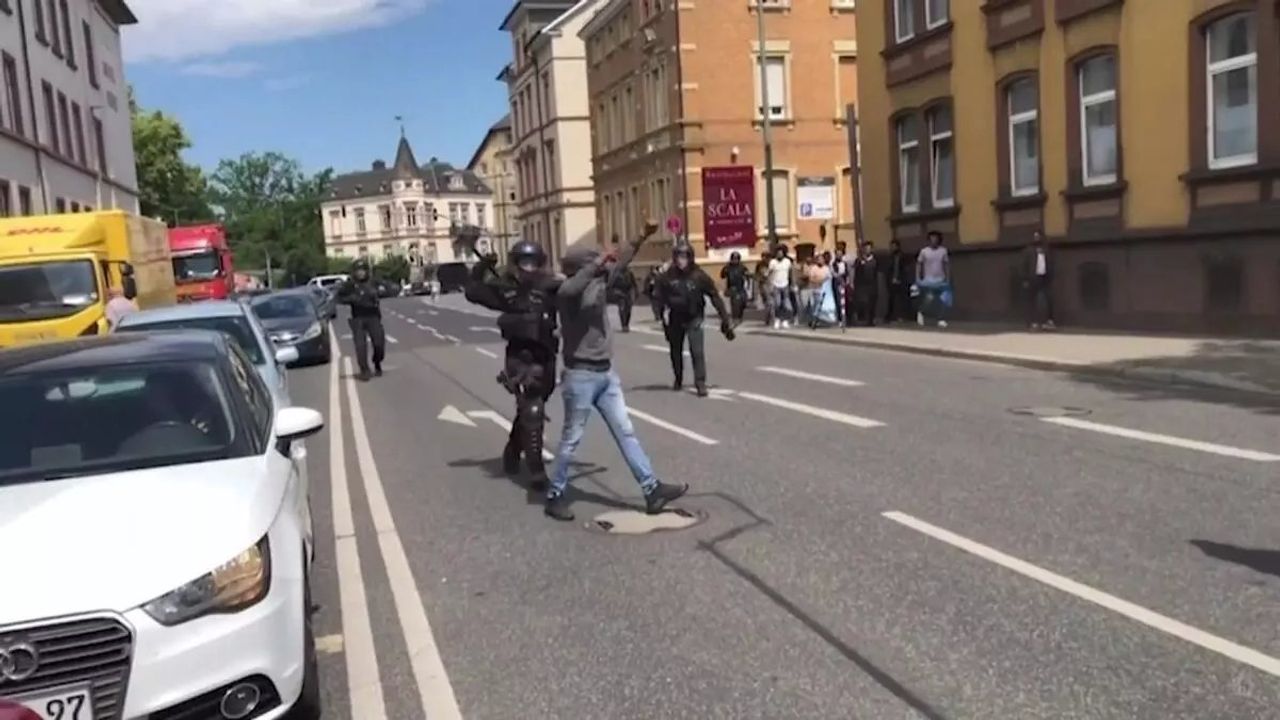 Eritre'deki gerginlik Almanya'ya sıçradı: 22 Alman polisi yaralandı