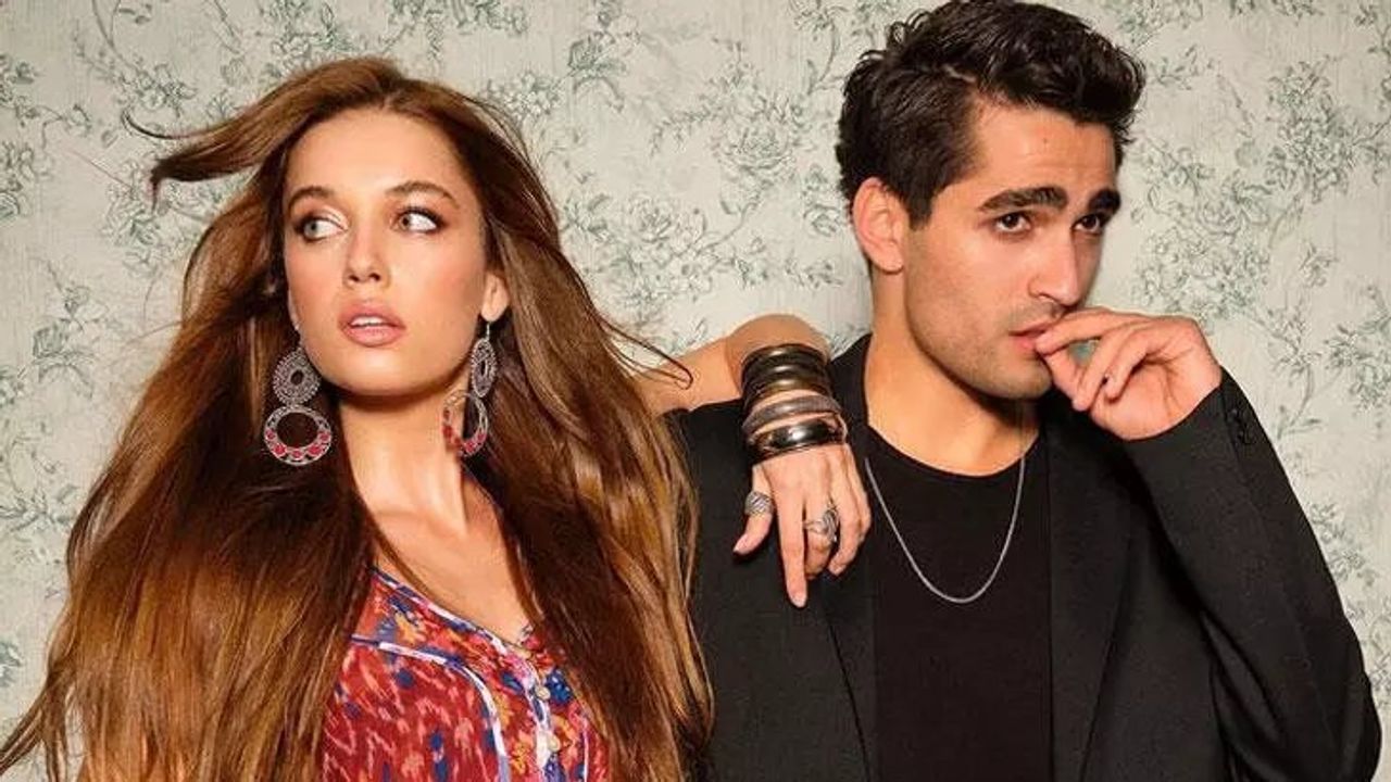 Afra Saraçoğlu ve Mert Ramazan Demir Tatilde