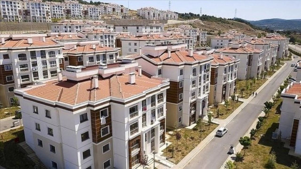 Özhaseki, Depremden Etkilenen Şehirlerde Konut İnşaatına Devam Ediyor