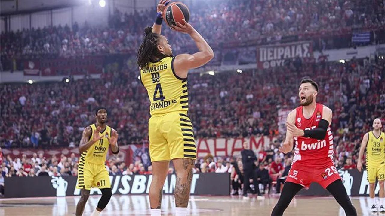 Carsen Edwards, Bayern Münih ile Anlaşmaya Yakın