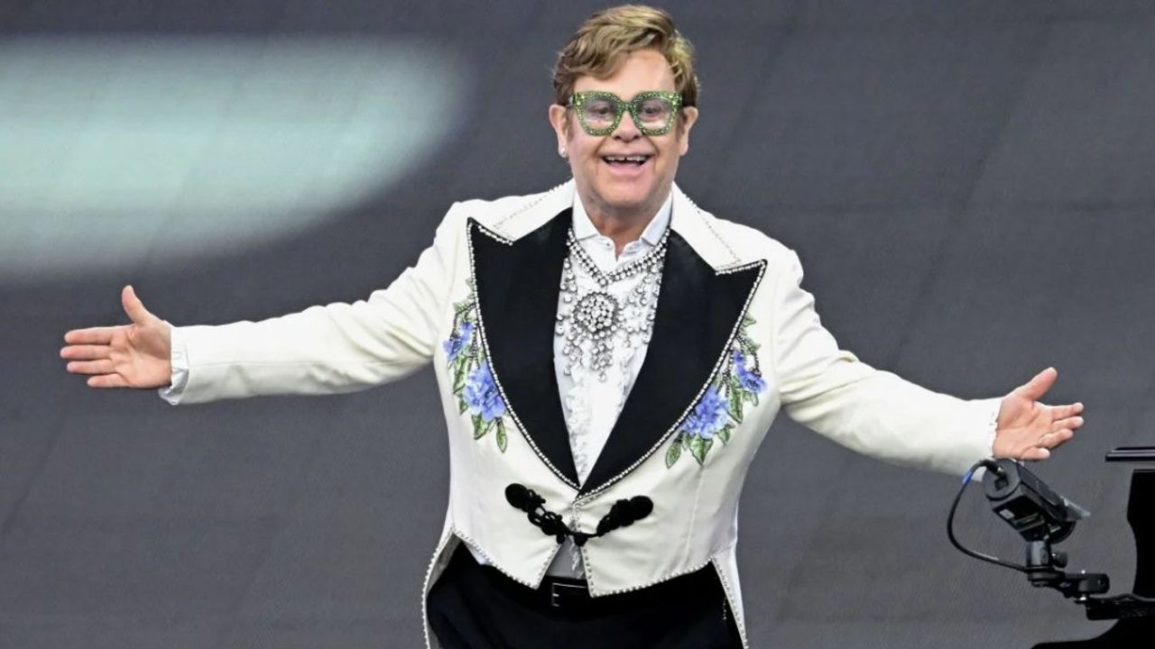 Elton John Sahneye Veda Etti