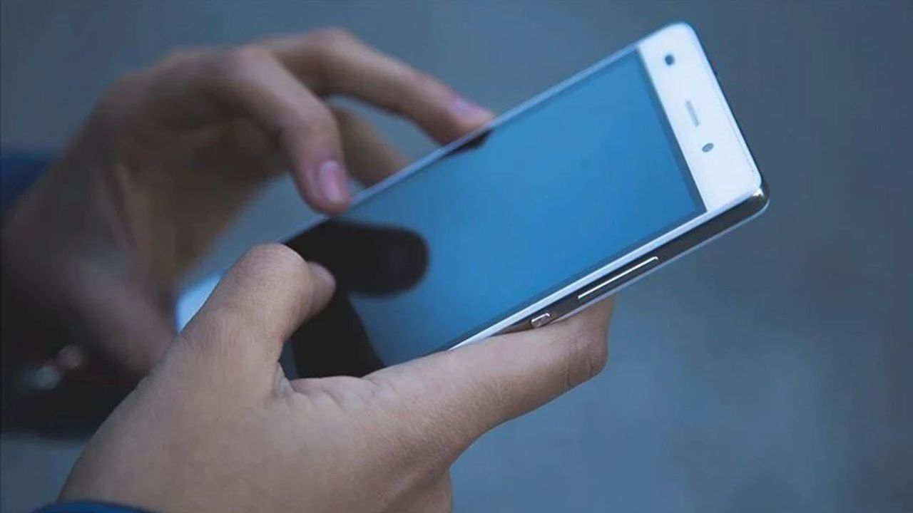 Üniversite Öğrencilerine Vergisiz Telefon ve Bilgisayar Satışı