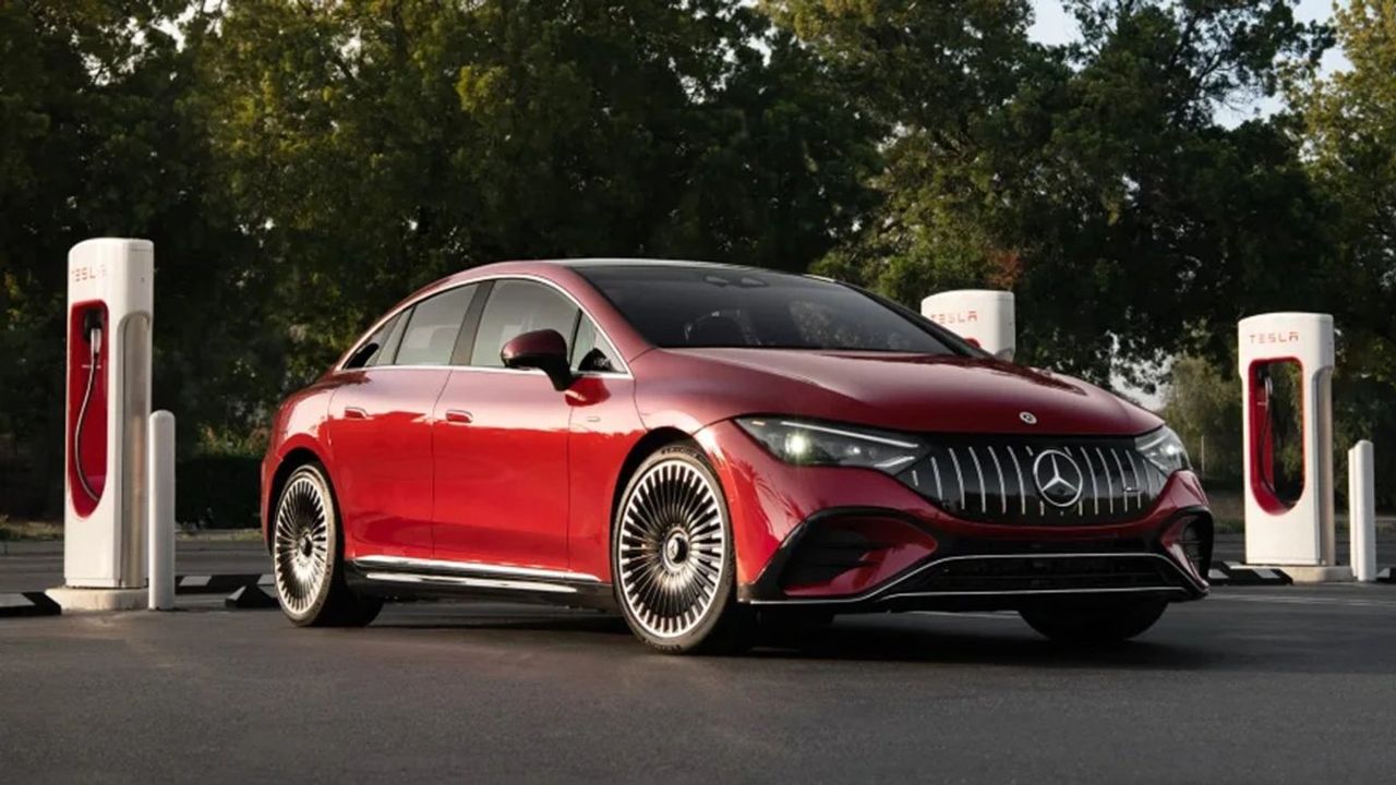 Mercedes-Benz, Tesla'nın şarj teknolojisini benimsiyor