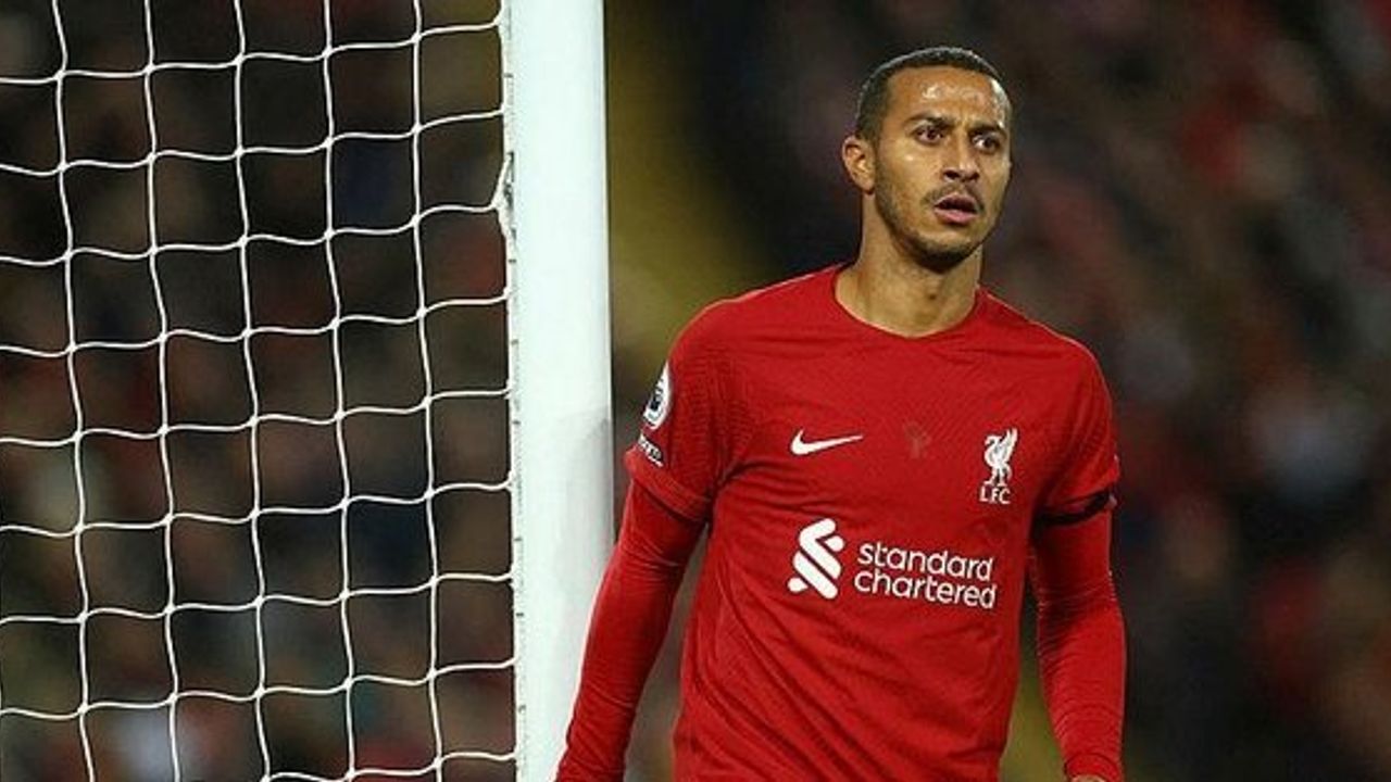 Galatasaray, Thiago Alcantara transferi için Liverpool ile görüşüyor