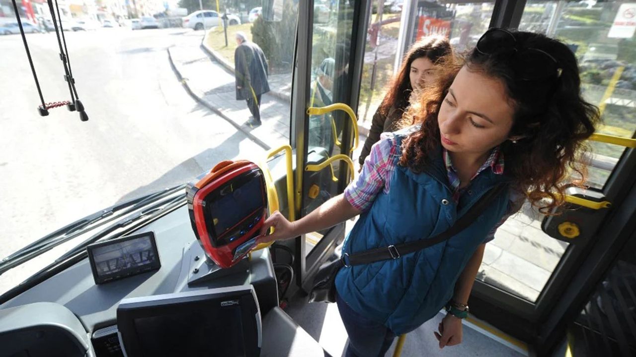 Büyükşehir Belediyesinden Toplu Ulaşıma Dev Zam!