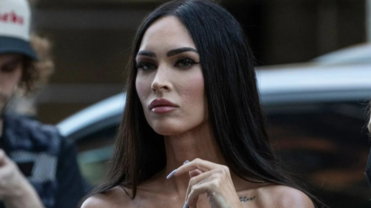 Megan Fox'un Eski Eşinin Adını Kapattığı Yeni Dövme