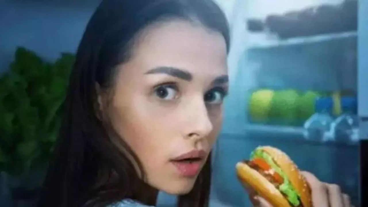 Akşamüstü Yemek Yemek Kilo Vermeyi Zorlaştırıyor