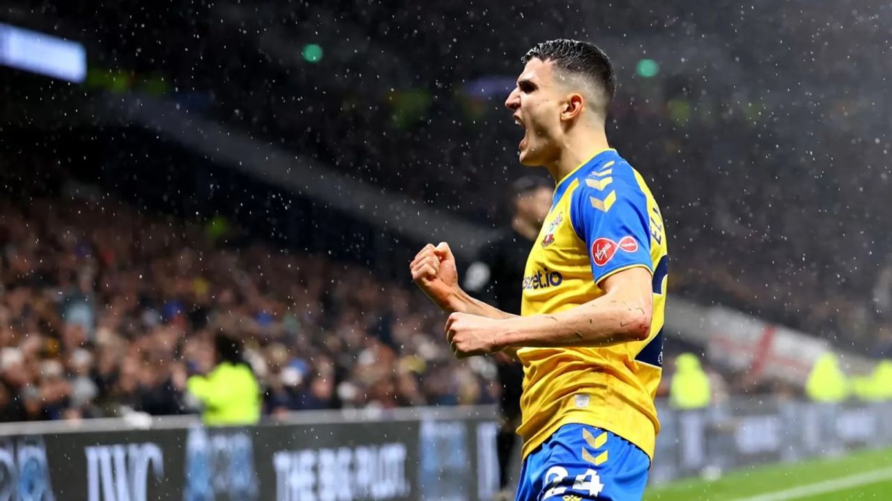 Beşiktaş, Mohamed Elyounoussi ile Görüşme Gerçekleştirdi