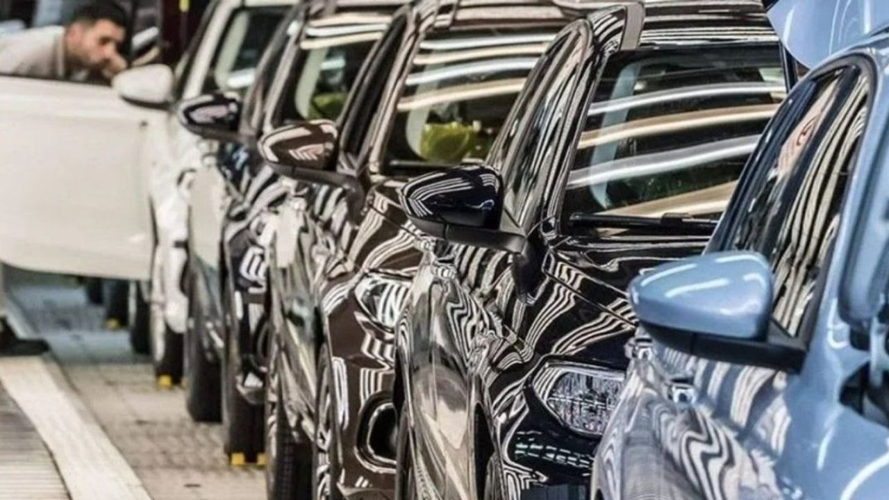 Son Dakika: Bu Otomobilin Fiyatı 150 Bin TL'ye İndi!