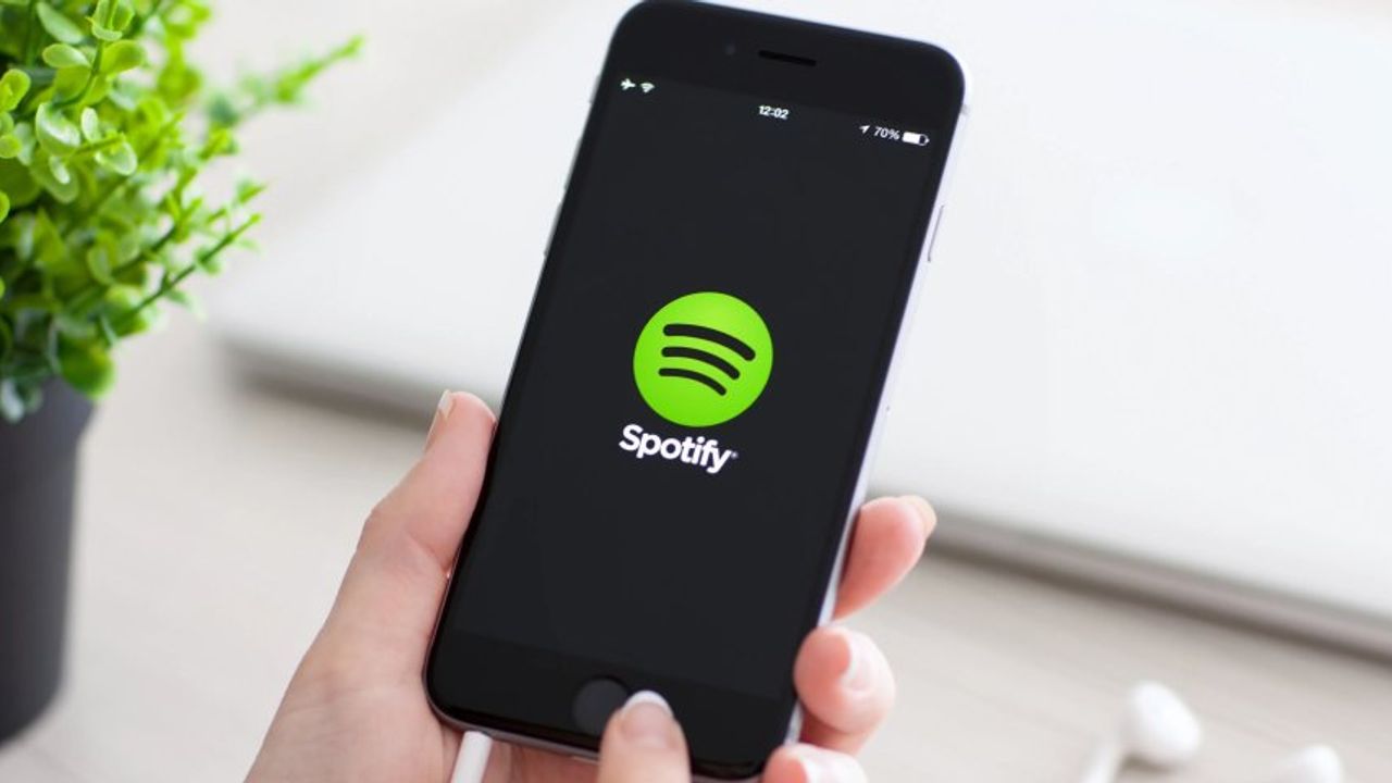 iPhone Kullanıcılarına Spotify Zam Müjdesi