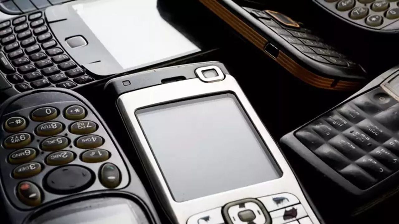 Yenilenmiş Telefonlar, Kullanıma Kapatma Tehlikesinden Kaçınıyor