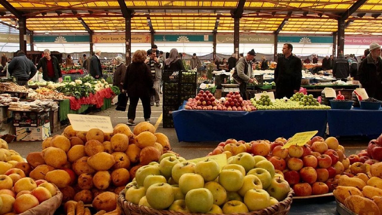 Akaryakıt Zamları Vatandaşları ve Araç Sahiplerini Zorluyor