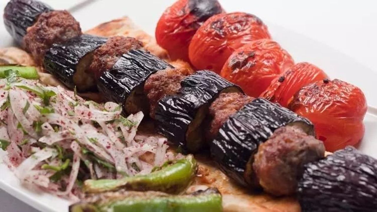 Kolay Tas Kebabı ve Patlıcan Kebabı Tarifi