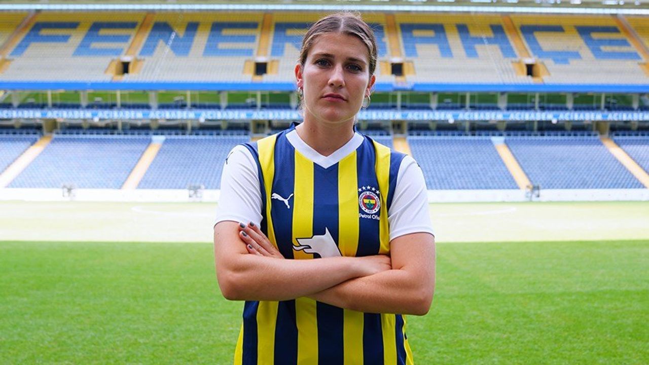 Fenerbahçe Petrol Ofisi Kadın Futbol Takımı Yeni Zelandalı Oyuncuyla Güçlendi