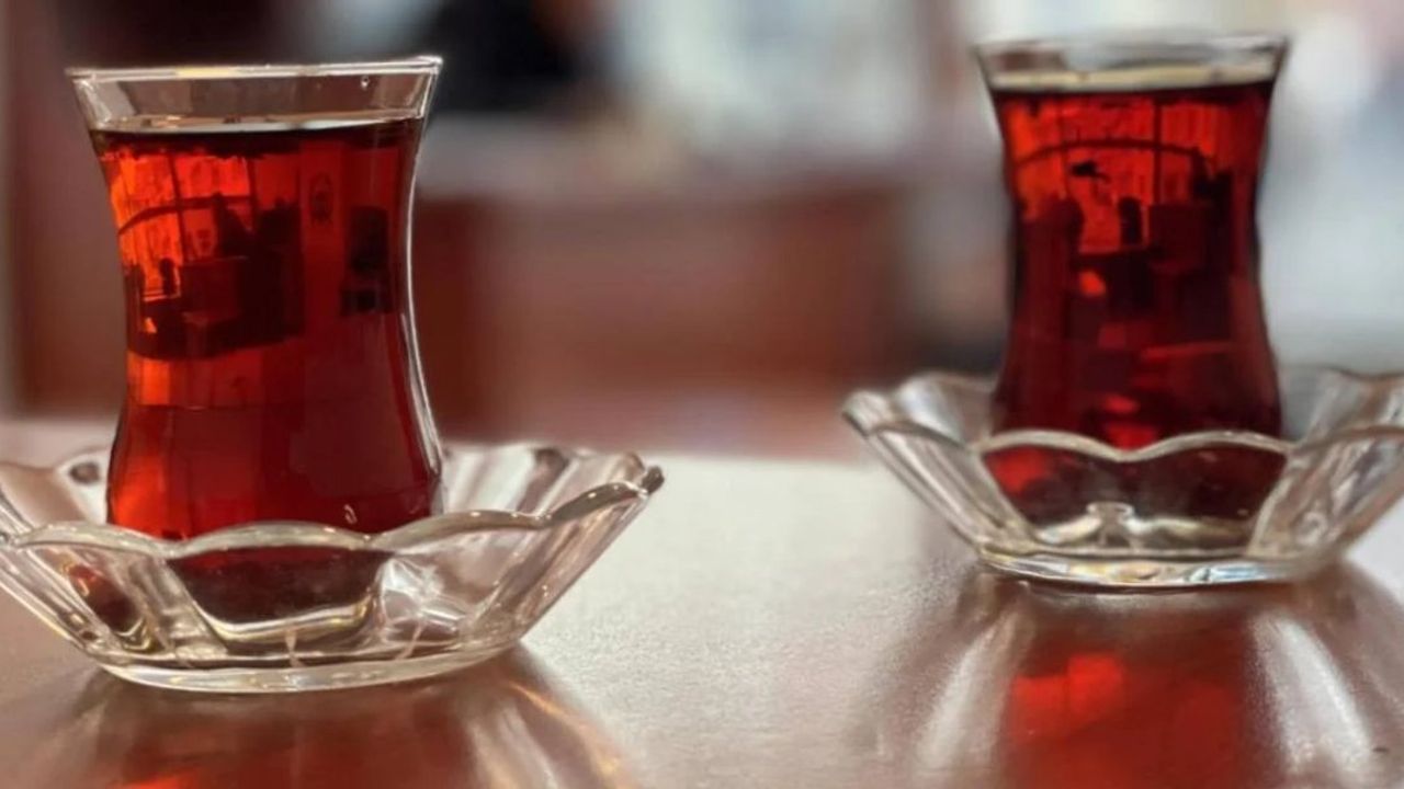 Çay Tiryakilerini Sevindiren Haber! Her Yudumunda Farklı Bir Fayda Var!