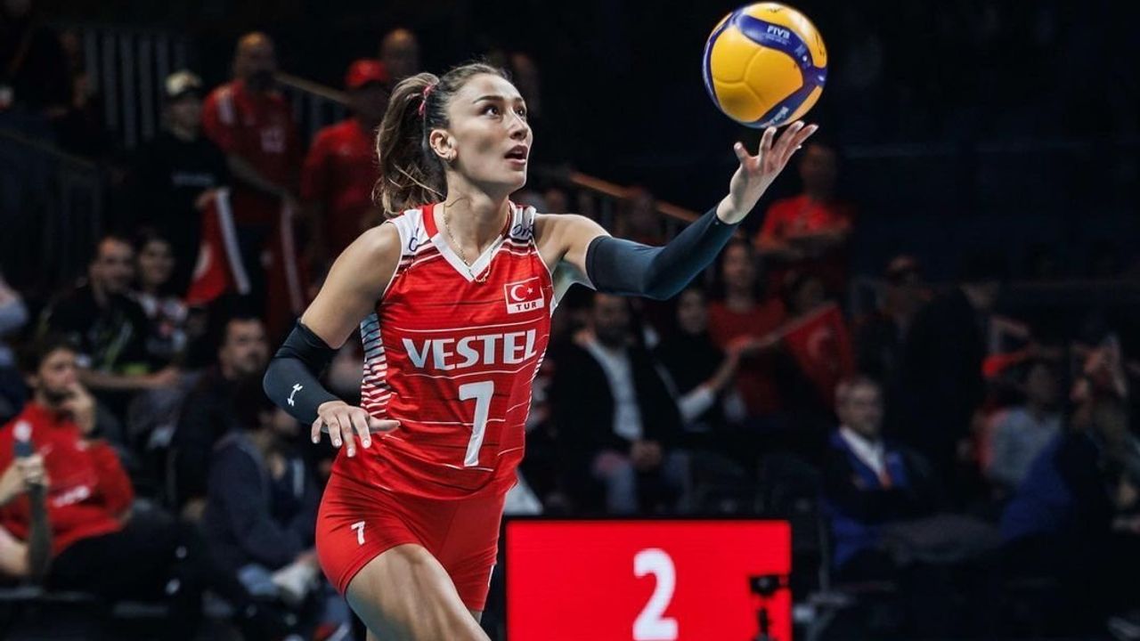 Milli Voleybolcu Hande Baladın Tehditlere Maruz Kalıyor