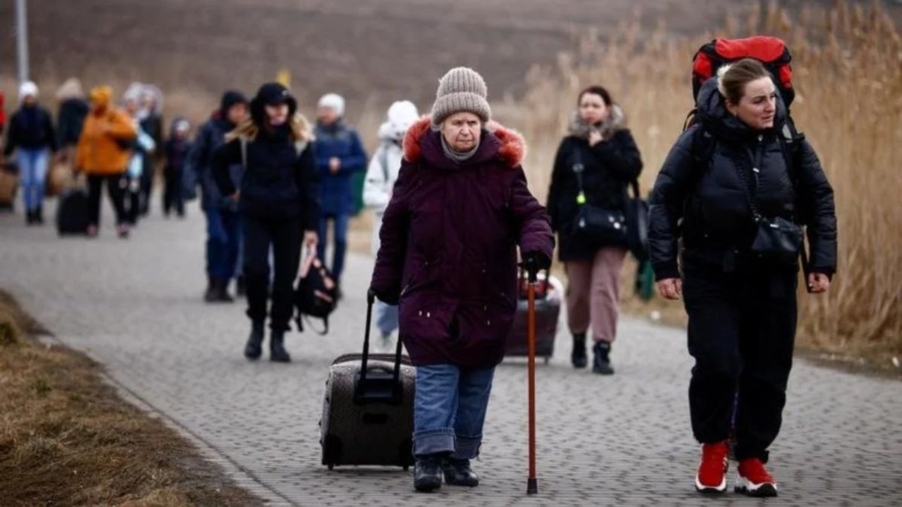 Ukrayna'dan Polonya'ya Giriş ve Çıkış Sayısı