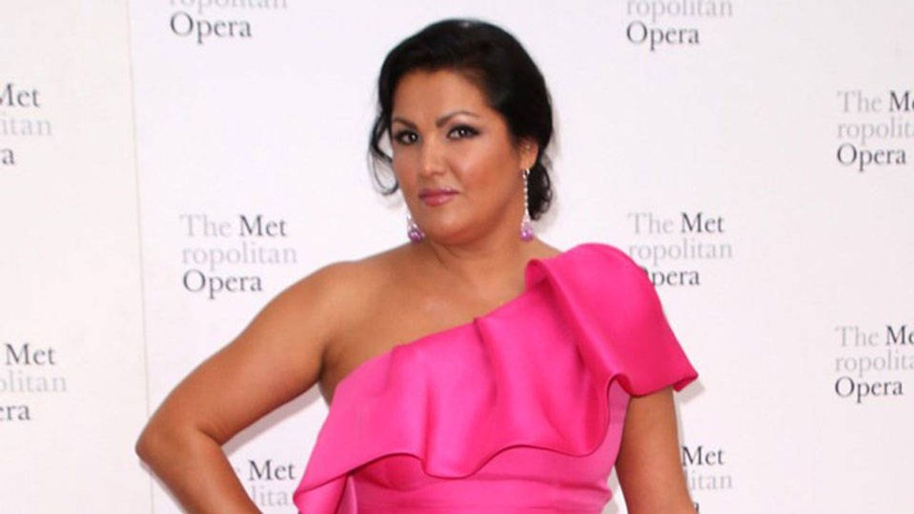 Rus Opera Sanatçısı Anna Netrebko, Metropolitan Operası'na Dava Açtı