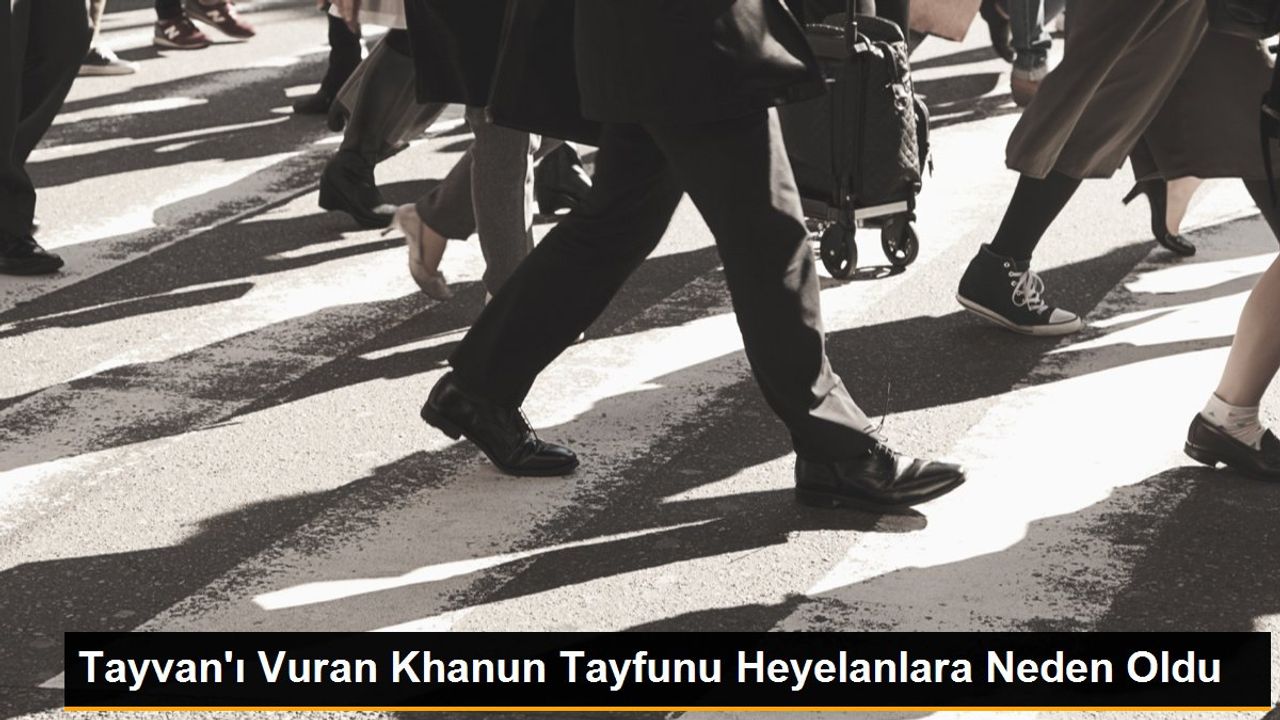 Tayvan'ı Vuran Khanun Tayfunu Heyelanlara Neden Oldu