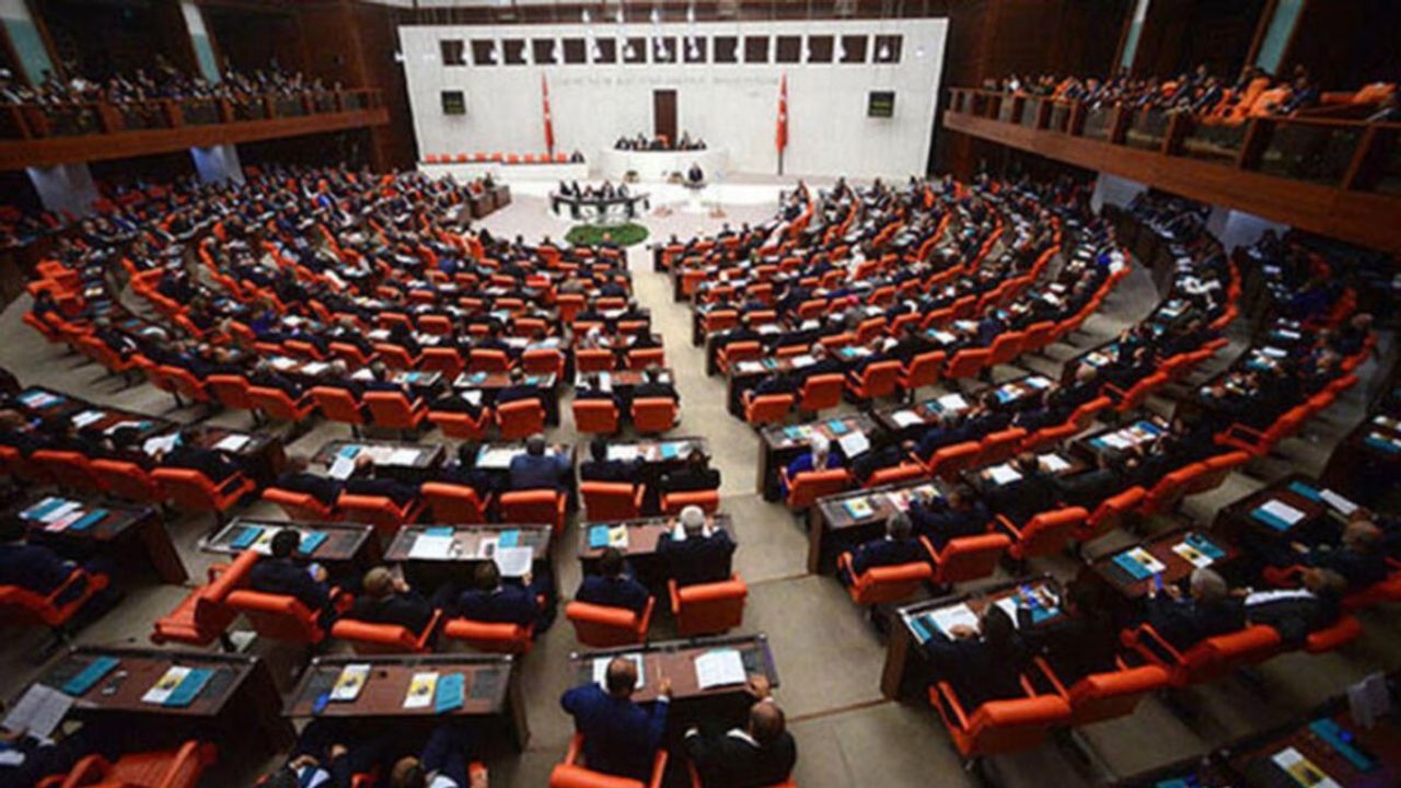 TBMM'den Emeklilere 4000 TL Seyyanen Zam: Ekonomik Rahatlama Sağlanıyor