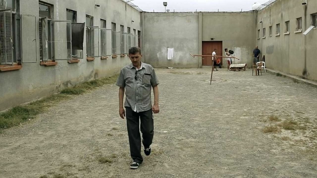 Yönetmen Derviş Zaim'in imza attığı 'Tavuri' belgeseli 15 Eylül'de vizyona girecek