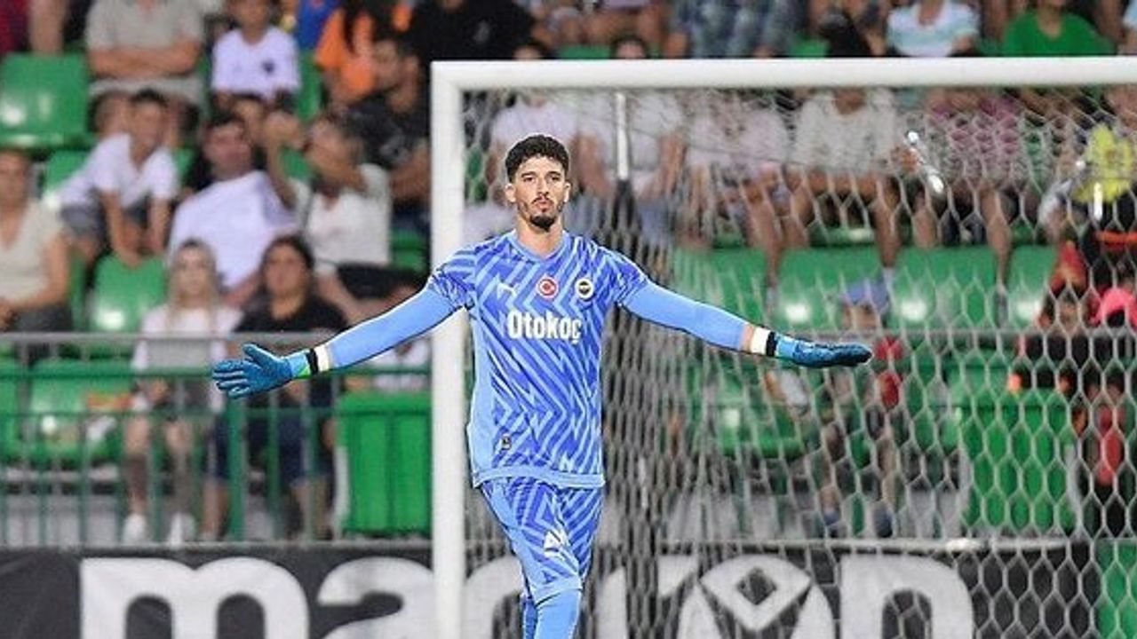 Fenerbahçe'de Altay Bayındır Belirsizliği Devam Ediyor