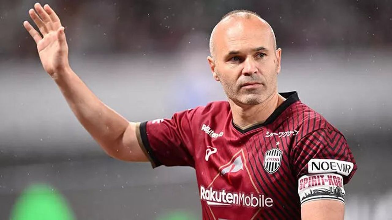 Andres Iniesta, Emirates Club'a transfer oldu