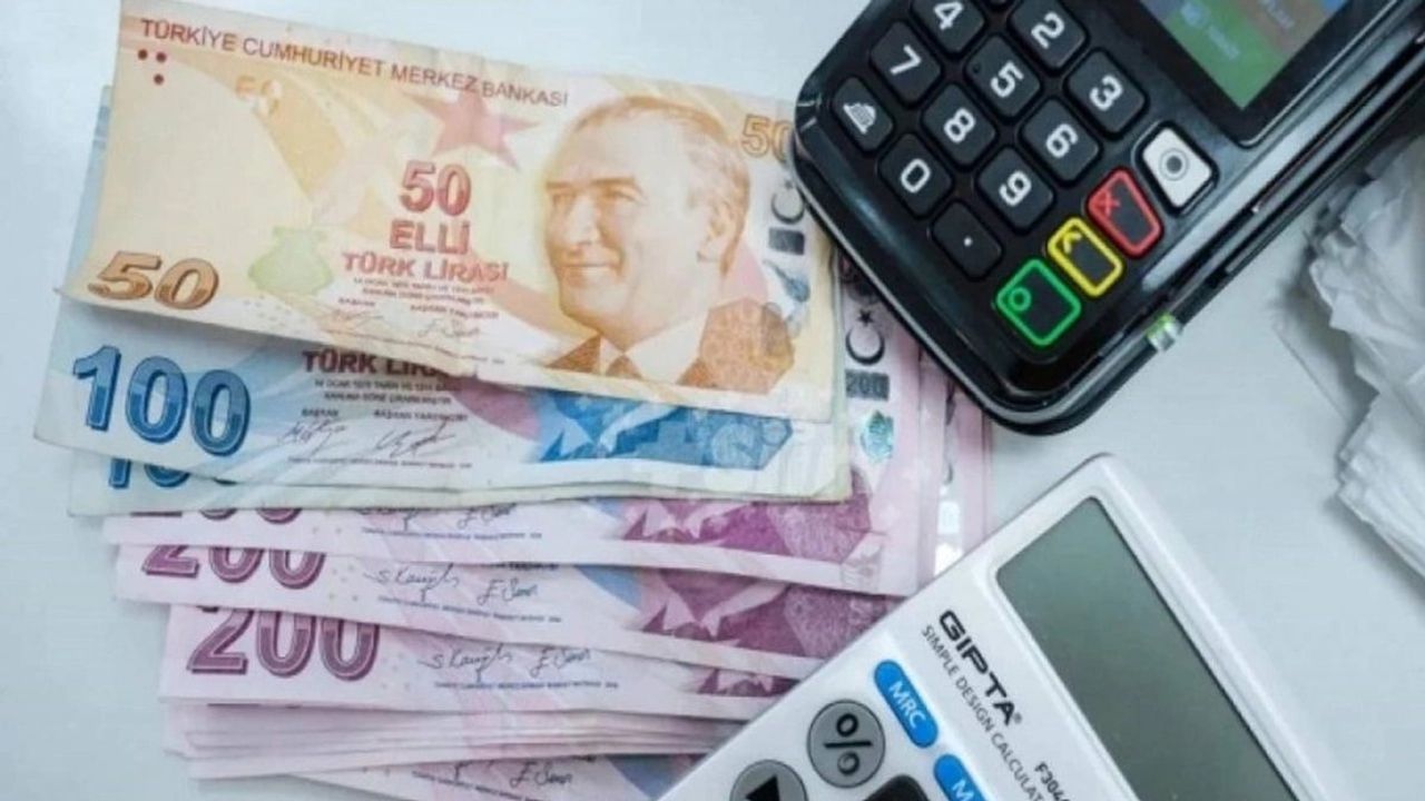 Memurların Maaşlarına Ek 2040 TL Girecek! İşte Toplu Sözleşmelerin Önemi ve Talepler