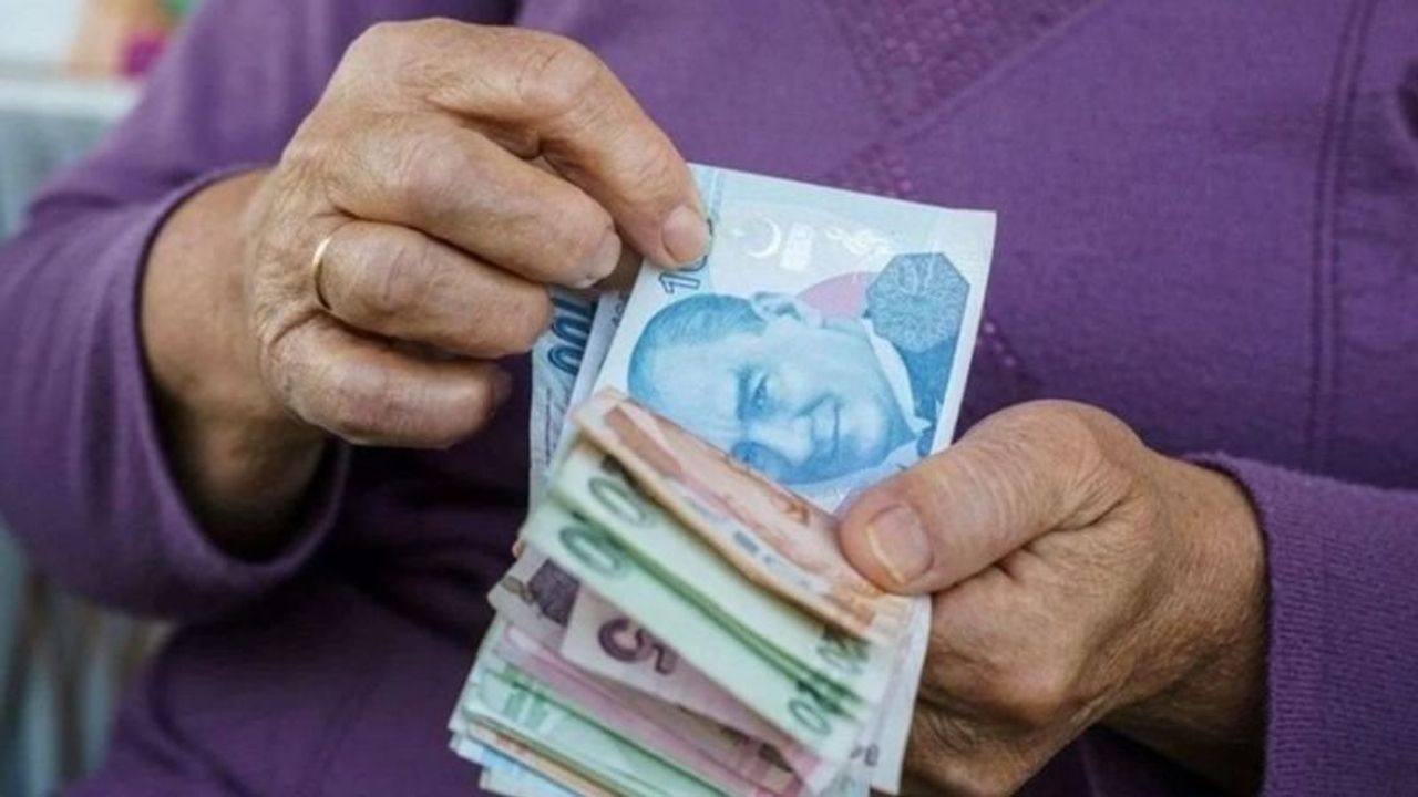 Emekli Maaşı Alanlara Nakit Promosyon Ödemesi