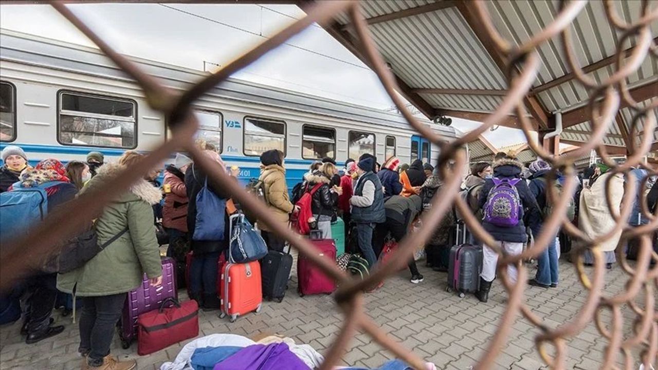 Hollanda, Sığınmacılar İçin Yolcu Gemisini Barınma Merkezine Dönüştürdü