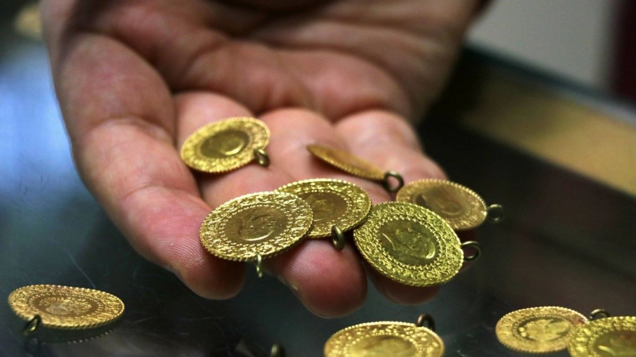 ABD'de Enflasyon Arttı, Altın Fiyatları Dalgalanıyor