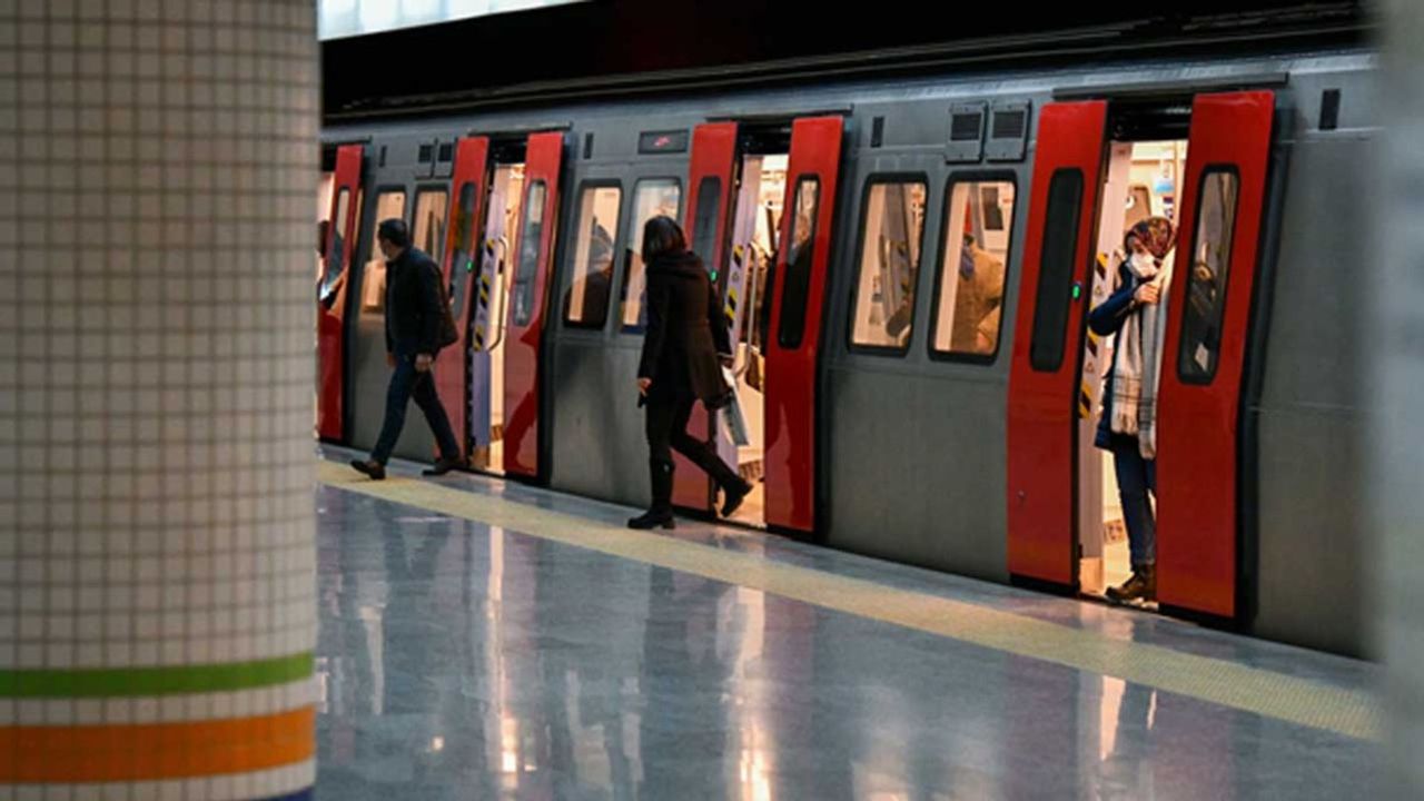 Ankara Büyükşehir Belediye Başkanı Mansur Yavaş, Metro Açıklaması Yaptı