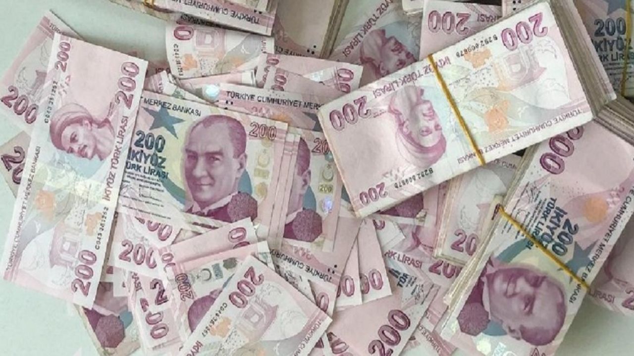 PTT'den Dar Gelirli Ailelere Nakit Para Desteği!