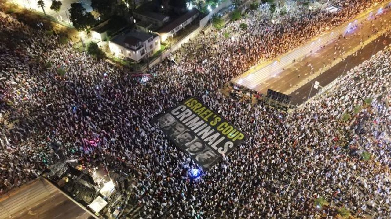 İsrail'de Yargı Reformuna Karşı Protestolar Sürüyor